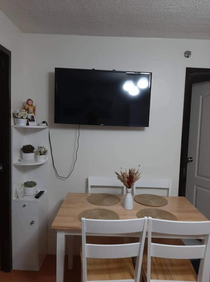 Lovely 2 Bedroom Condo With Free Secured Parking Manila Exterior photo